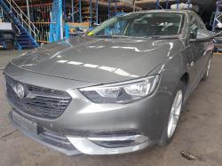 Holden Commodore image 1