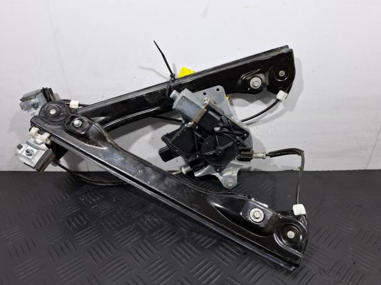 holden Cruze JH Oct 2013 RIGHT FRONT WINDOW REG/MOTOR 