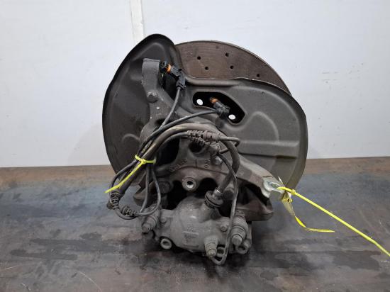 mercedes E Class Dec 2014 RIGHT FRONT HUB ASSEMBLY 