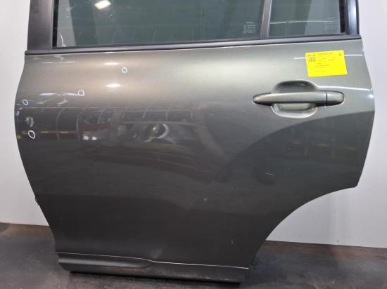toyota Kluger LEFT REAR DOOR 