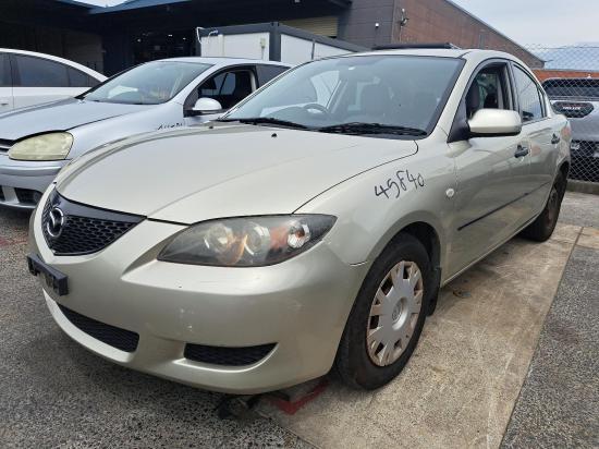 mazda 3 BONNET 