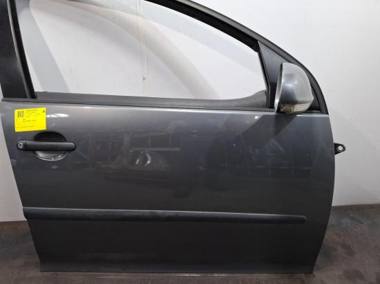 volkswagen Golf A5 May 2006 RIGHT FRONT DOOR 