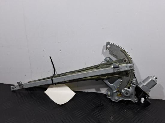 mitsubishi Outlander ZH Oct 2012 RIGHTFRONT WINDOW REG/MOTOR 
