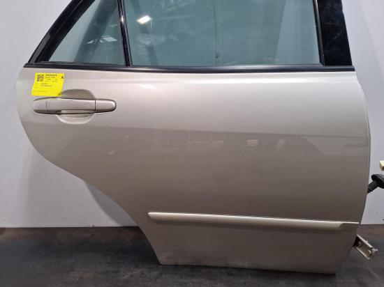 lexus Is200/is300 Apr 2005 RIGHT REAR DOOR 