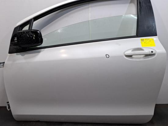 toyota Yaris NCP90R Mar 2006 LEFT FRONT DOOR 