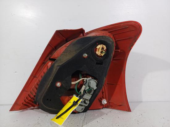 toyota Yaris NCP90R Mar 2006 RIGHT TAILLIGHT 