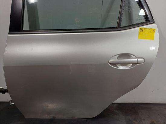 toyota Corolla ZRE152R Jan 2008 LEFT REAR DOOR 