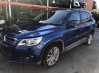 2010 Volkswagen Tiguan image 1