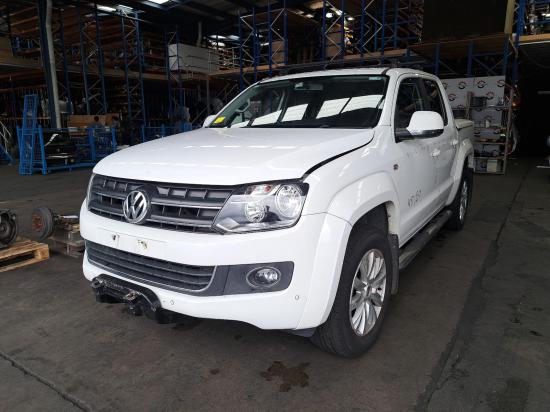 volkswagen Amarok 2H May 2013 GRILLE 