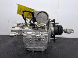 2017 Toyota Camry AVV50R image 1