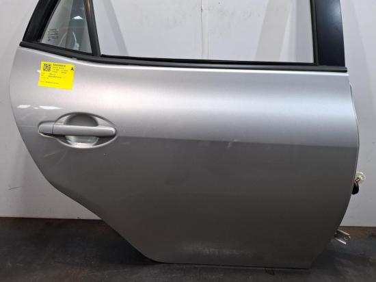 toyota Corolla ZRE152R May 2007 RIGHT REAR DOOR 