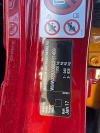 2017 Mini Cooper image 1