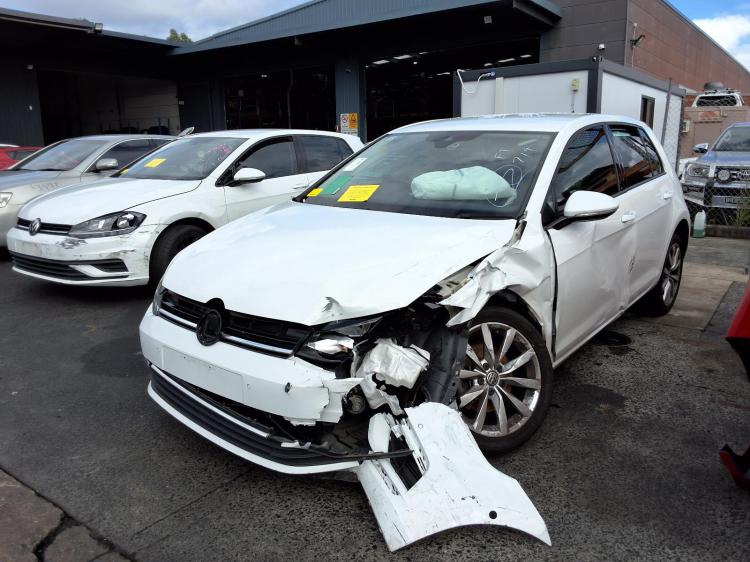 volkswagen Golf 110 TSI COMFORTLIN Feb 2019 Parts & Wrecking