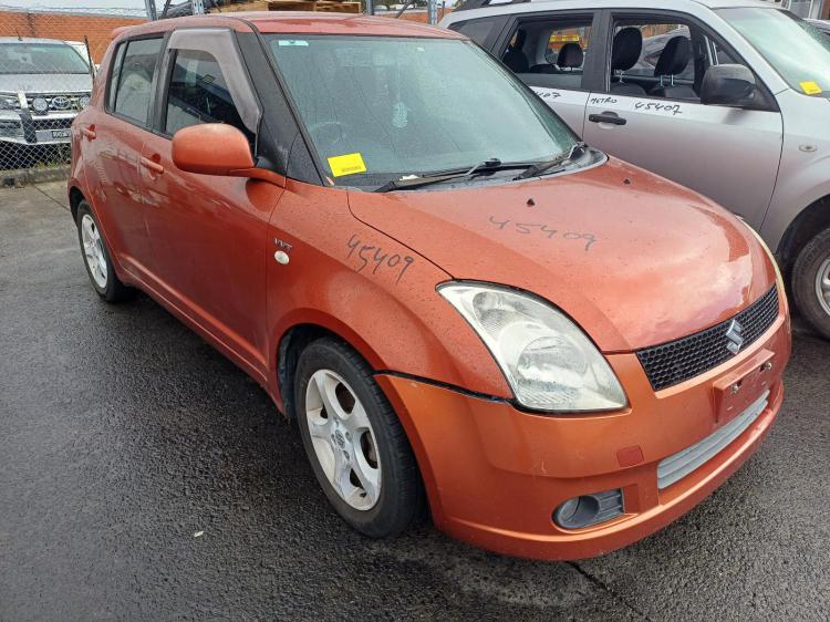 suzuki Swift SWIFT Jun 2006 Parts & Wrecking