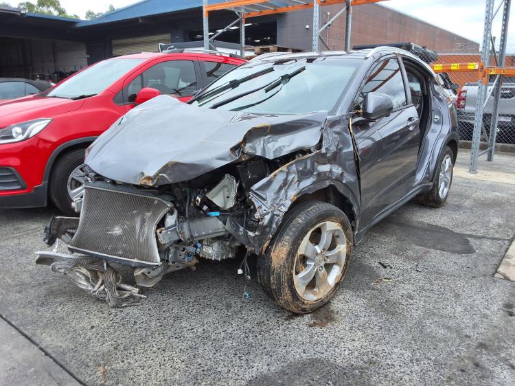honda Hr V VTI-S Oct 2017 Parts & Wrecking