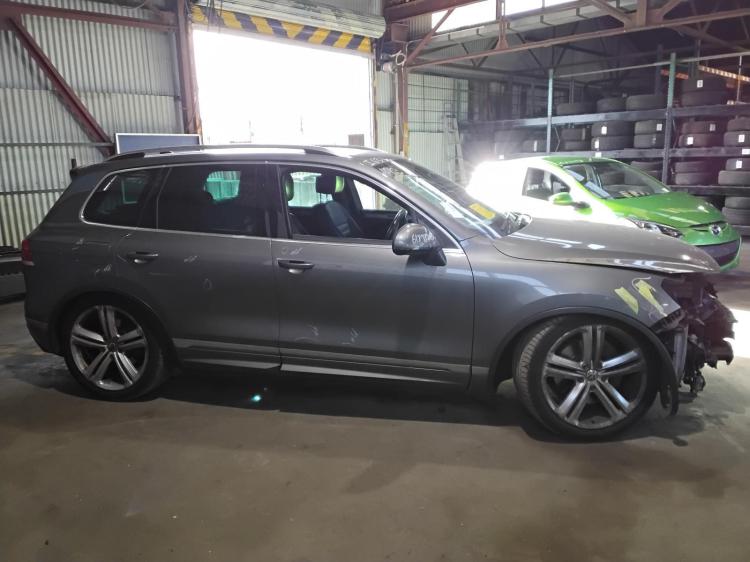volkswagen Touareg V8 TDI R-LINE Jan 2015 Parts & Wrecking