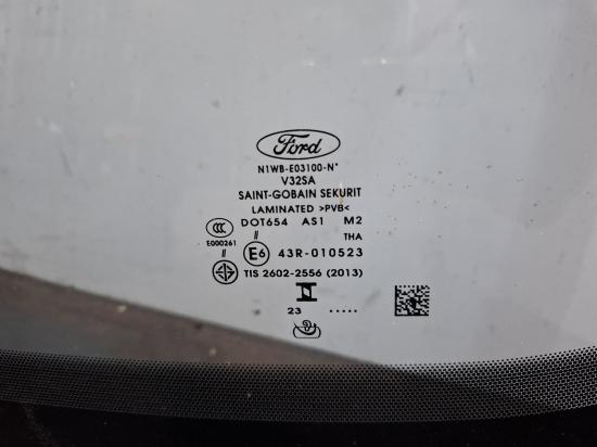 ford Ranger WINDSCREEN 