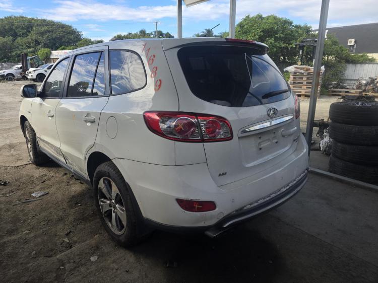 hyundai Santa Fe CM TRAIL EDITION Apr 2012 Parts & Wrecking