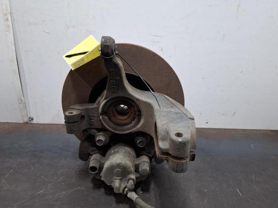 mazda 3 LEFT FRONT HUB ASSEMBLY 
