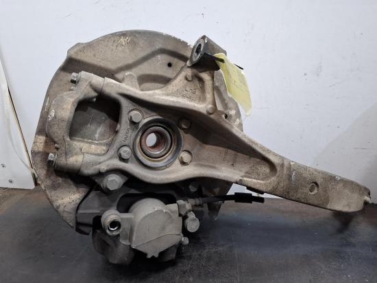 volvo Xc90 LEFT FRONT HUB ASSYMBLY 