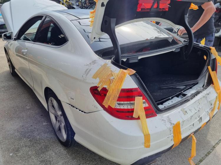 mercedes benz C-class C180 BLUEEFFICIENCY C204 2014 Parts & Wrecking