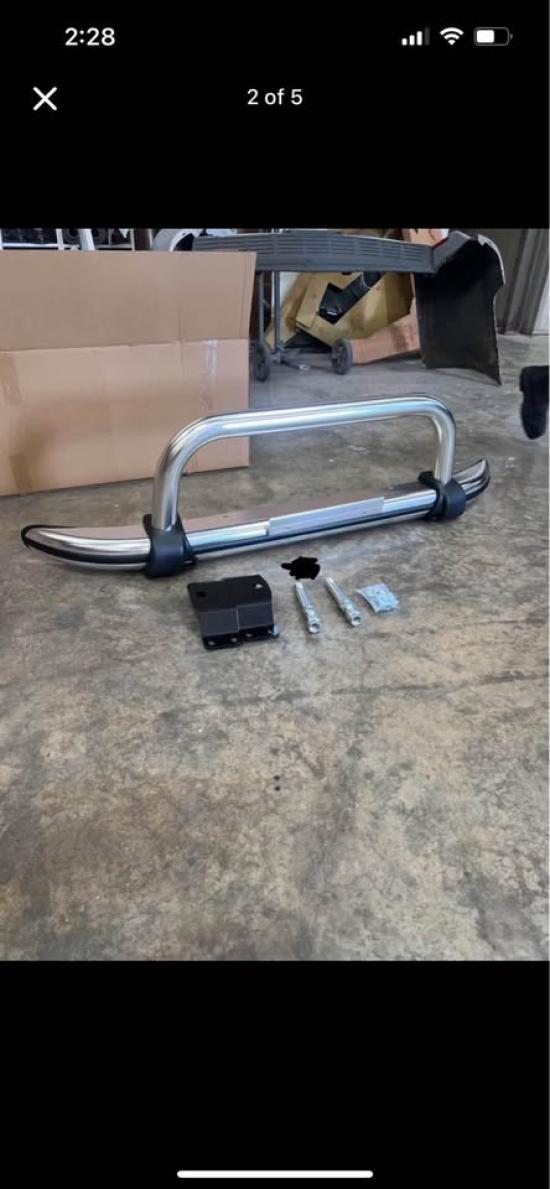 toyota Hiace Nudge Bar / Bull bar 