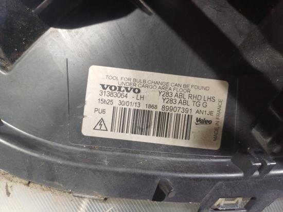 volvo S60 Aug 2013 LEFT HEADLAMP 