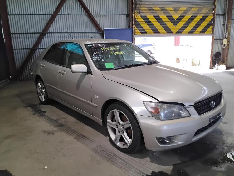 lexus Is200 SPORTS LUXURY Apr 2004 Parts & Wrecking