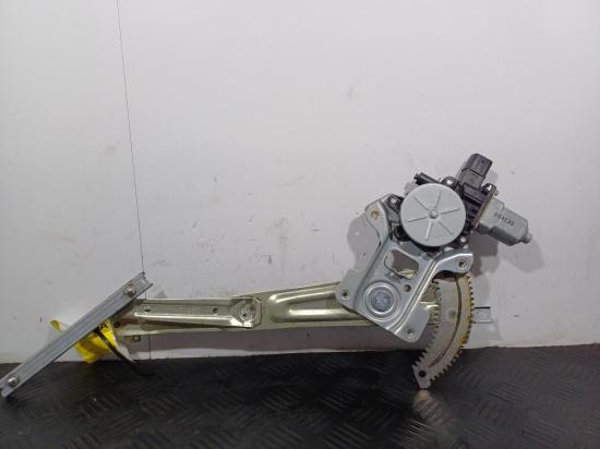 mitsubishi Outlander VRX 5 SEAT May 2010 RIGHT FRONT WINDOW REG/MOTOR 