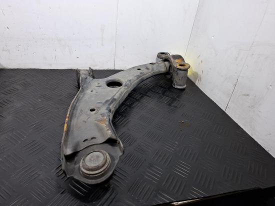 mazda 3 2019 RIGHT FRONT LOWER CONTROL ARM 