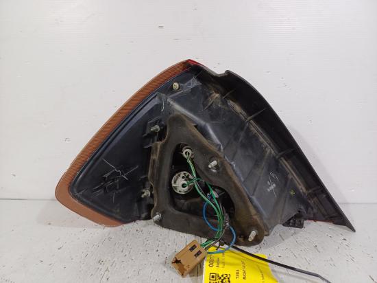 nissan Tida ST Oct 2006 RIGHT TAILLIGHT 