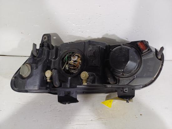 holden Commodore 2010 RIGHT HEADLAMP 