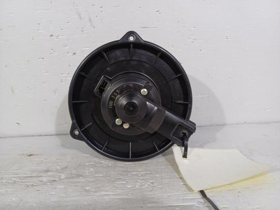 toyota Corolla 2005 HEATER FAN MOTOR 