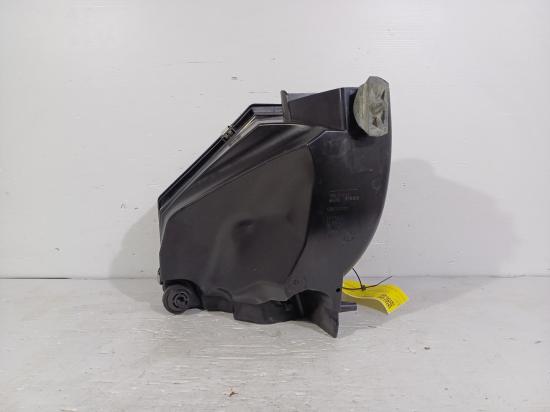 bmw 420i 2022 AIR CLEANER/BOX 