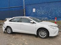 2015 Toyota Camry image 1