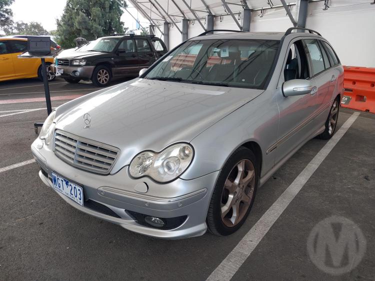 mercedes benz C200 Kompressor W203 W203 Apr 2006 