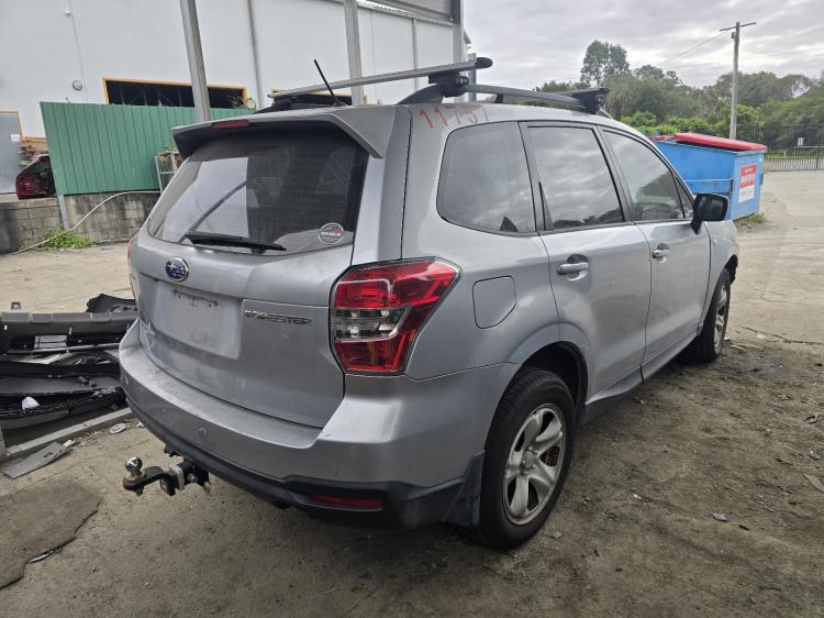 subaru Forester SJ 2.5I Oct 2013 Parts & Wrecking