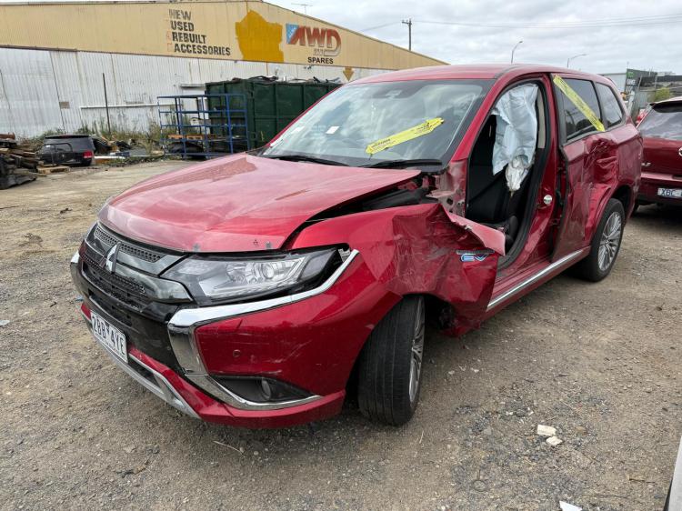 mitsubishi Outlander ZK-ZL Jul 2021 Parts & Wrecking