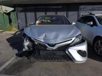 2018 Toyota Camry AXVH71R image 1