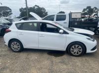 2016 Toyota Corolla ZRE182R image 1