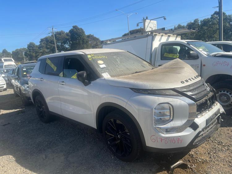 mitsubishi Outlander ZM Nov 2023 Parts & Wrecking