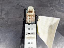 2010 Hyundai Iload/imax image 1