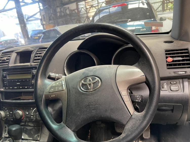 toyota Kluger 2010 Parts & Wrecking