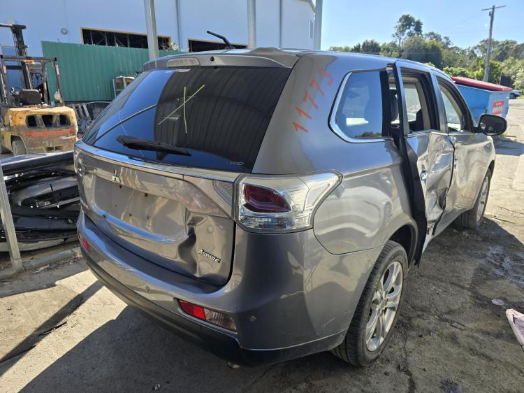 mitsubishi Outlander ZJ ASPIRE Jul 2013 Parts & Wrecking