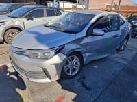 2017 Toyota Corolla ZRE172R image 1