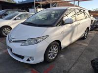 2012 Toyota Tarago ACR50R image 1