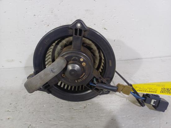 toyota Estima Jan 2003 HEATER FAN MOTOR 