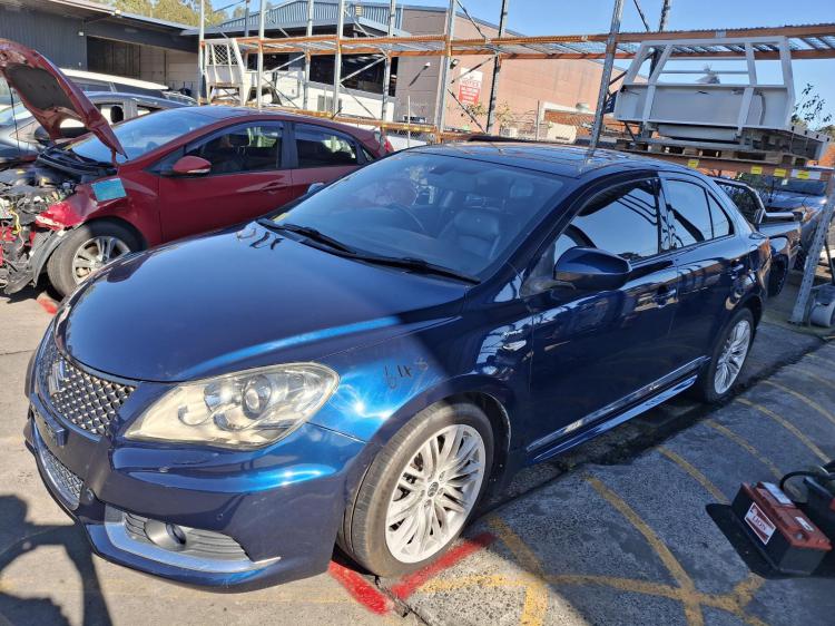 suzuki Kizashi FR Nov 2010 Parts & Wrecking