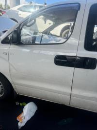 2016 Hyundai Iload image 1