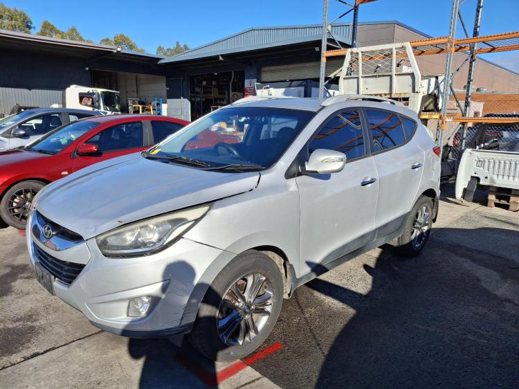 hyundai Ix35 LM Feb 2015 Parts & Wrecking